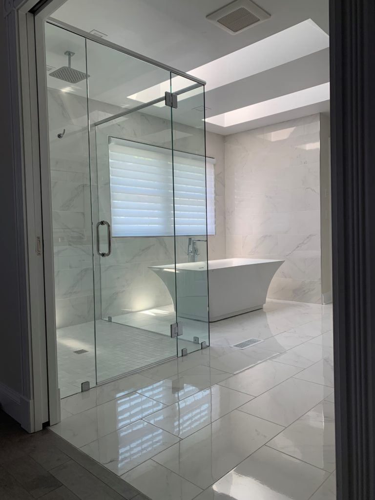 Душевая матовое или прозрачное. Glass Shower.